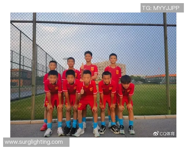 成都街舞队在世界街舞大赛中以70分领先其他队伍展现强大实力