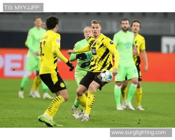 沃尔夫斯堡主场逼平科隆，保级形势稳定